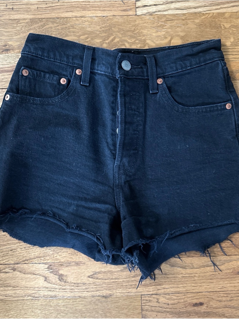 Levi’s Ribcage Shorts Women’s 25 Black Cut Off Button Fly High Rise Denim